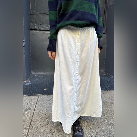 Brandy Melville cream Safa button up skirt - Picture 2 of 5